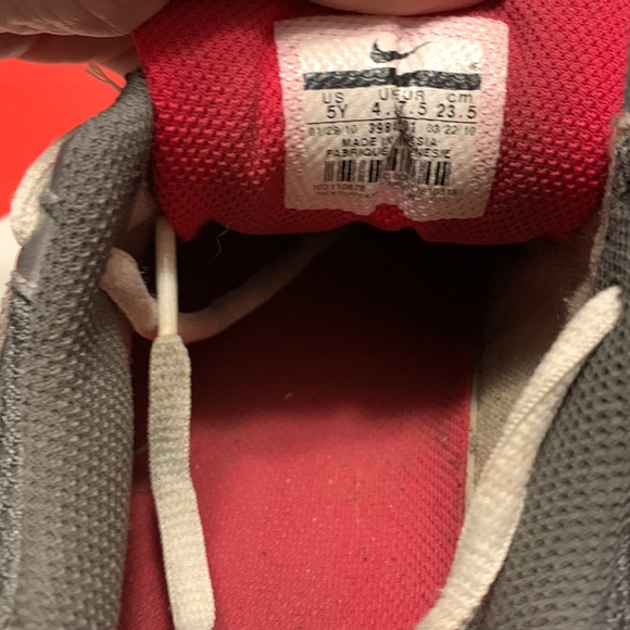 Nike Shox  size 5 Youth - Picture 5 of 6